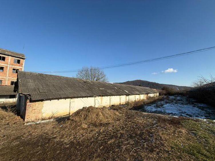 Spațiu industrial, de 570 mp, în Râciu