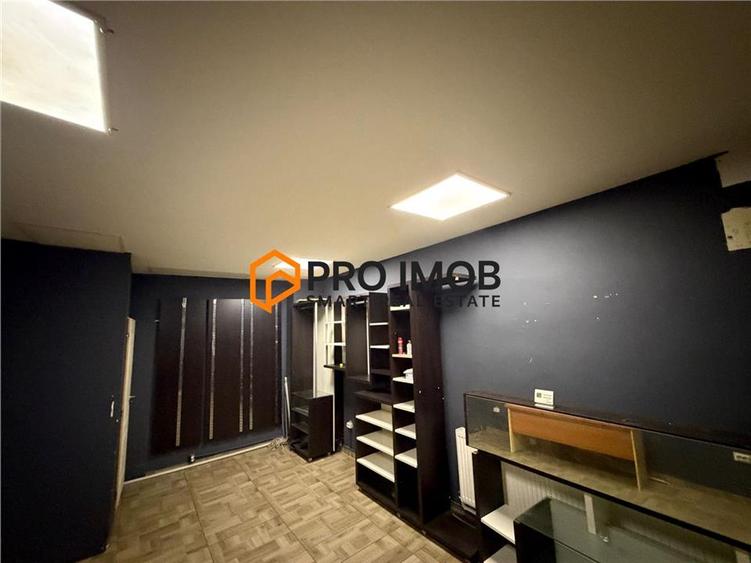 Spațiu comercial, de 55 mp, în Berca