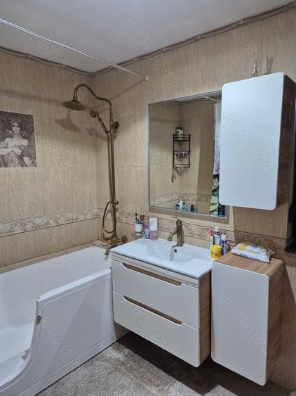 Casă cu 6 camere cu Teren 2000 Mp în Brănești
