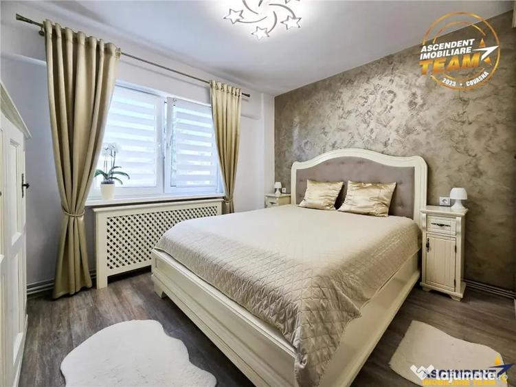 Apartament cu 4 camere decomandat în Central