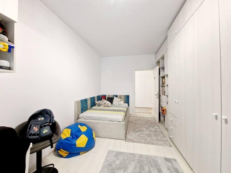Apartament cu 3 camere decomandat, mobilat în Tomis Plus
