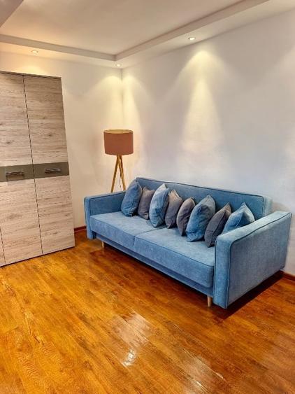 Apartament cu 2 camere decomandat, mobilat în Central