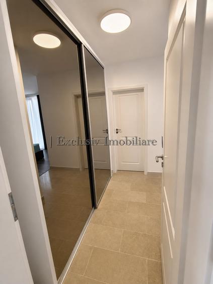 Apartament cu 4 camere decomandat, mobilat în Delfinariu