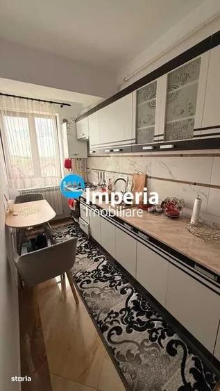 Apartament cu 2 camere decomandat în Podul de Fier