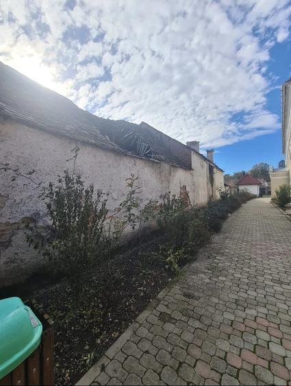 Casă cu Teren 565 Mp în Crihalma