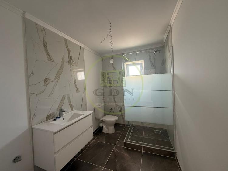Casă individuală cu 5 camere cu Teren 613 Mp în Preajba