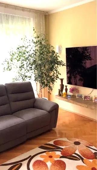 Apartament cu 2 camere semidecomandat în Medicină