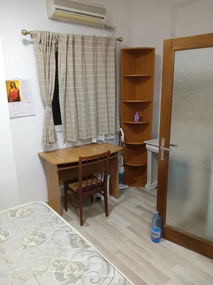 Garsonieră decomandată în Romană