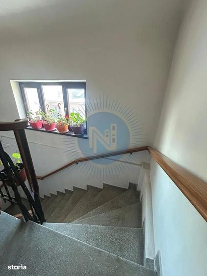 Casă cu 4 camere cu Teren 275 Mp în Barbu Văcărescu