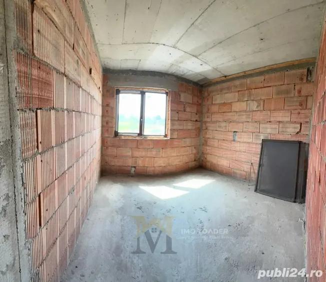 Casă cu 5 camere cu Teren 1900 Mp în Bulgăruș