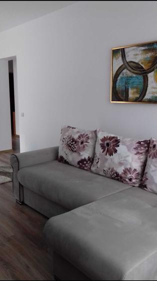 Apartament cu 2 camere decomandat în Florești