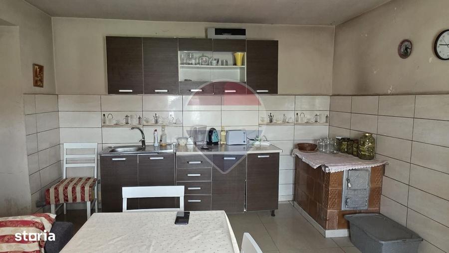 Casă cu 2 camere în Elciu