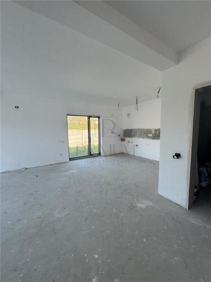 Casă individuală cu 4 camere cu Teren 320 Mp în Moșnița Nouă