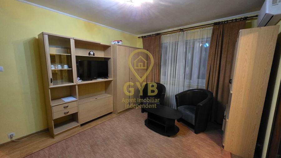 Apartament cu 2 camere semidecomandat, mobilat în Valenta