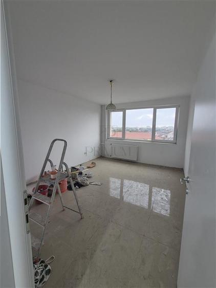 Apartament cu 2 camere decomandat în Dâmbovița