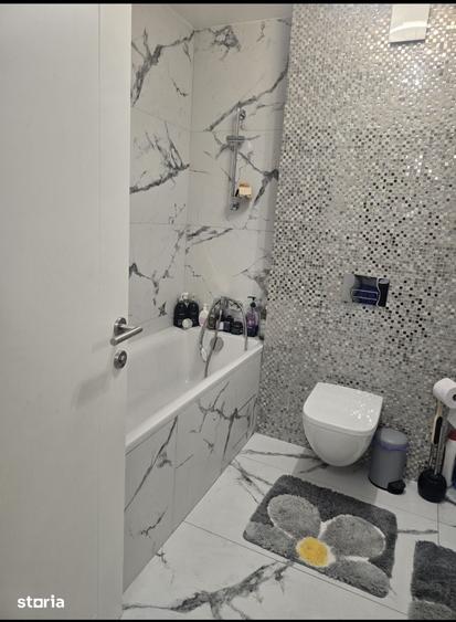 Apartament cu 3 camere decomandat în Străulești