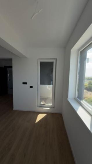 Apartament cu 3 camere decomandat în Prelungirea Ghencea