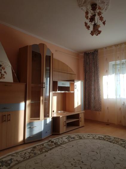 Apartament cu 2 camere decomandat în Rogerius