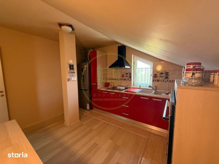 Casă cu 3 camere semidecomandat cu Teren 800 Mp în Bariera Vâlcii