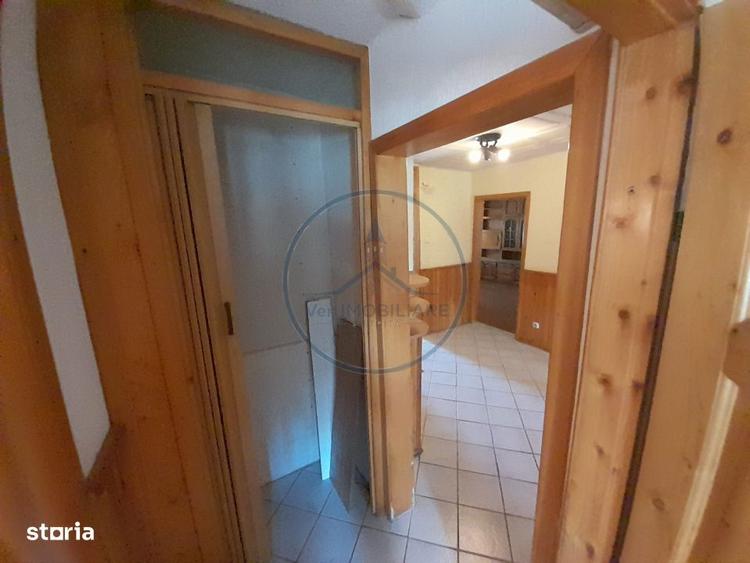 Apartament cu 4 camere, mobilat în Independenței