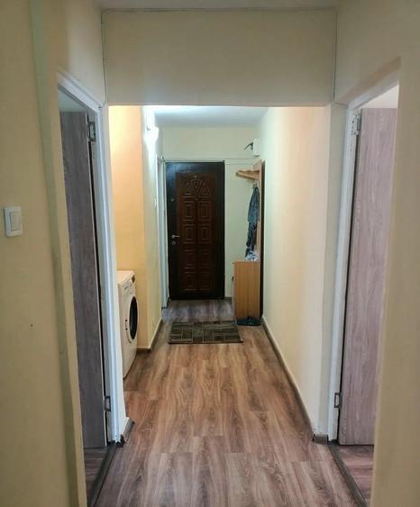 Apartament cu 2 camere decomandat în Gară