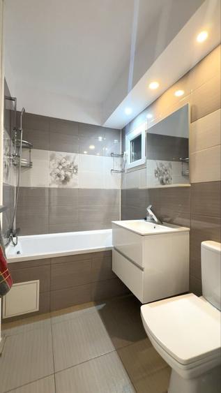 Apartament cu 3 camere în Medicină