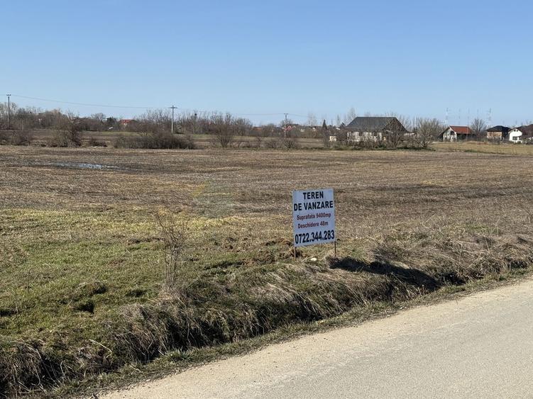Teren Construcții intravilan de 9400 mp, în Ciolpani