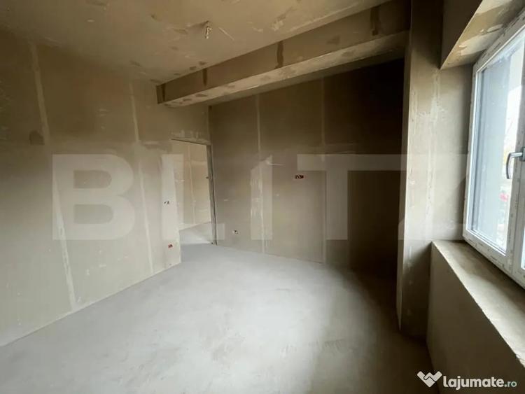 Apartament cu 2 camere semidecomandat în Soarelui