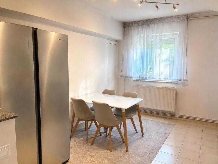 Apartament cu 2 camere semidecomandat în Central
