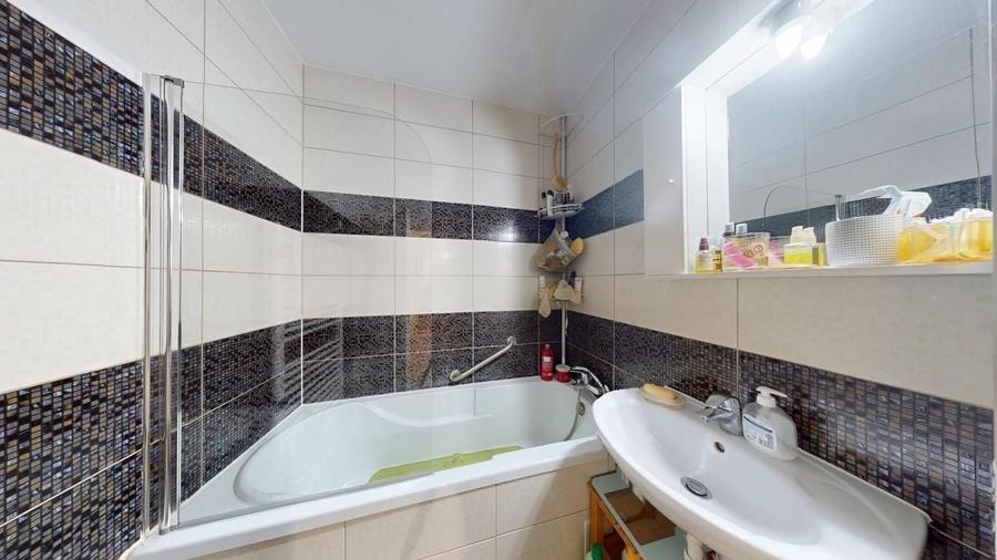 Apartament cu 2 camere decomandat în Șelimbăr