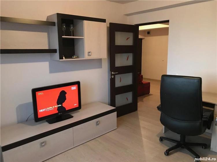 Apartament cu 3 camere decomandat în Republicii