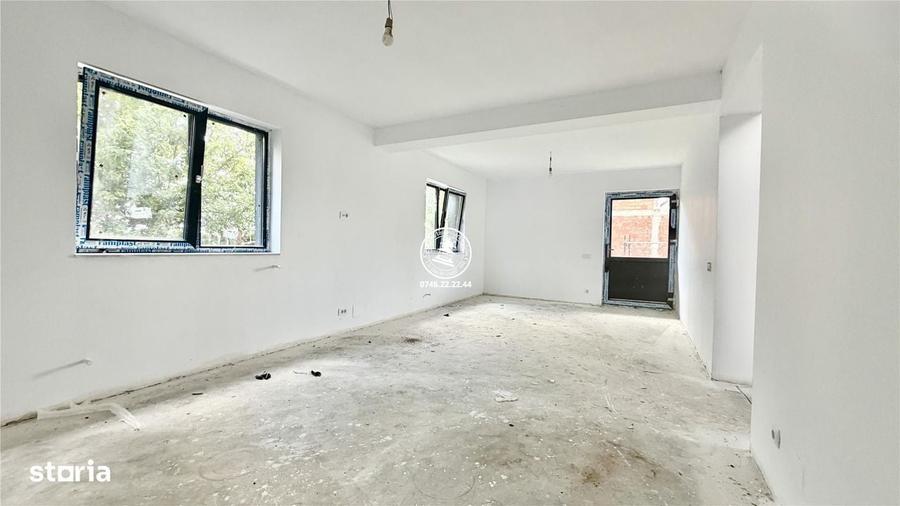 Casă cu 4 camere în Aroneanu