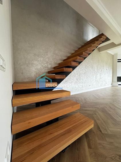 Duplex cu 4 camere cu Canalizare în Dumbrăvița