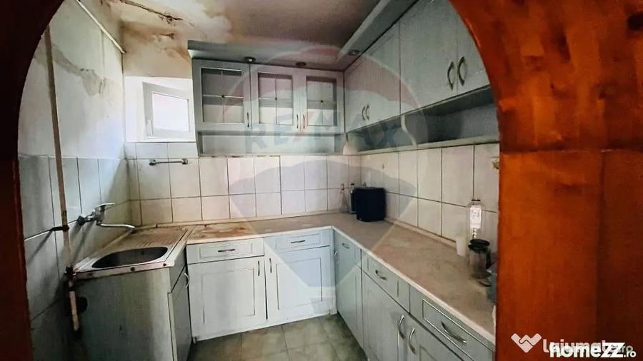 Casă cu 4 camere cu Teren 1367 Mp în Sântandrei