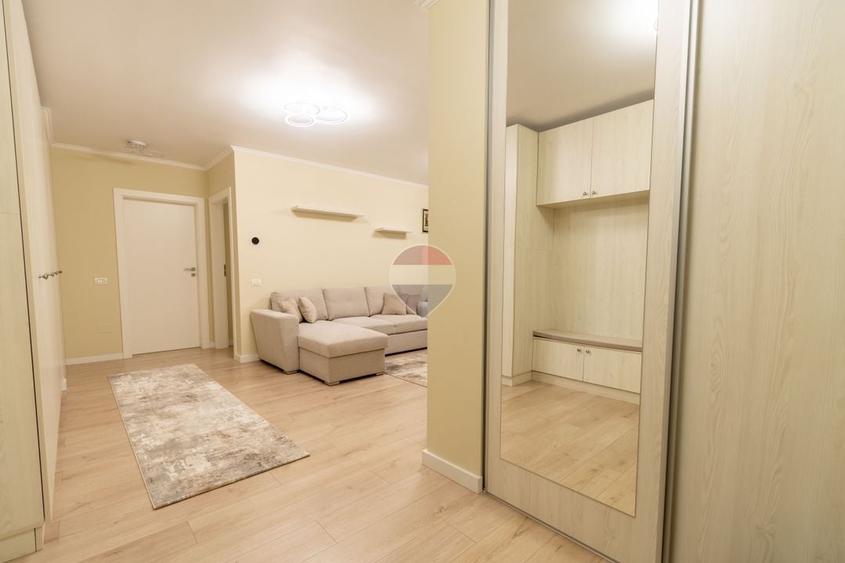 Apartament cu 2 camere semidecomandat, mobilat în Iris