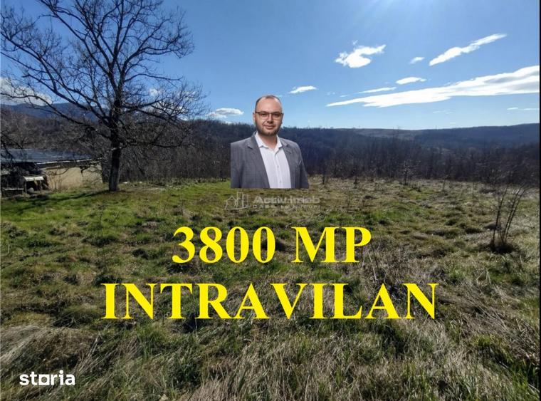 Teren de 2500 mp, în Central