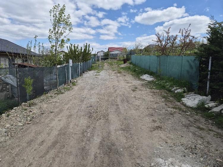 Teren de 1150 mp, în Moara Grecilor