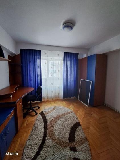 Vanzare- Apartament cu 3 camere, decomandat, etajul 6 din 8 cu lift - 8