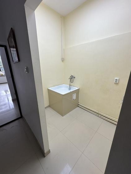 Spațiu comercial, de 42 mp, în Central