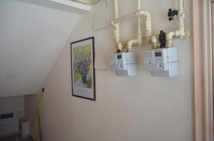 Apartament cu 3 camere decomandat în Bușteni
