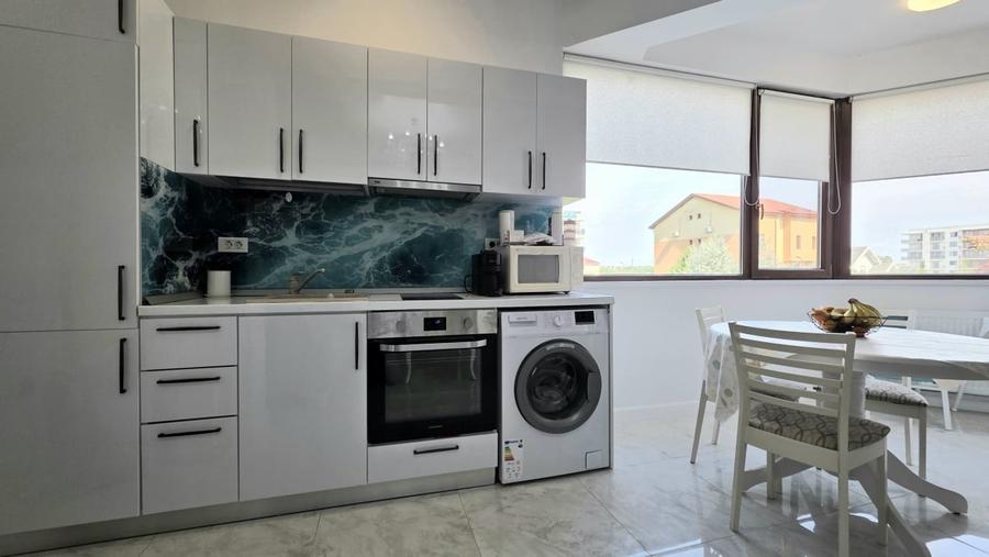 Apartament cu 2 camere semidecomandat, mobilat în Mamaia-Sat