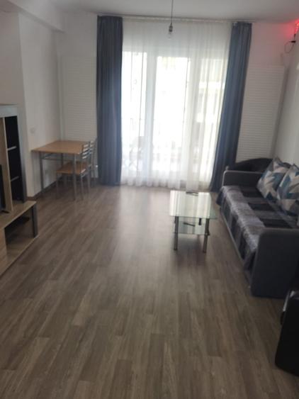 Apartament cu 2 camere decomandat în Domnești