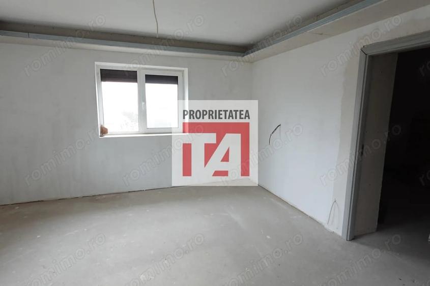 Casă cu 3 camere cu Teren 1733 Mp în Remeți
