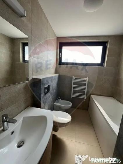 Casă cu 5 camere cu Teren 450 Mp în Nord
