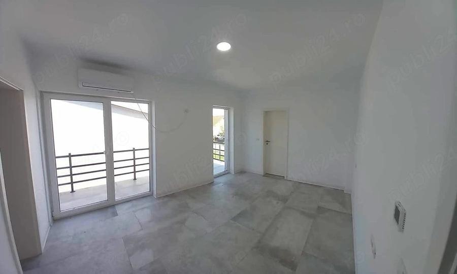 Casă cu 5 camere cu Teren 300 Mp în Giroc