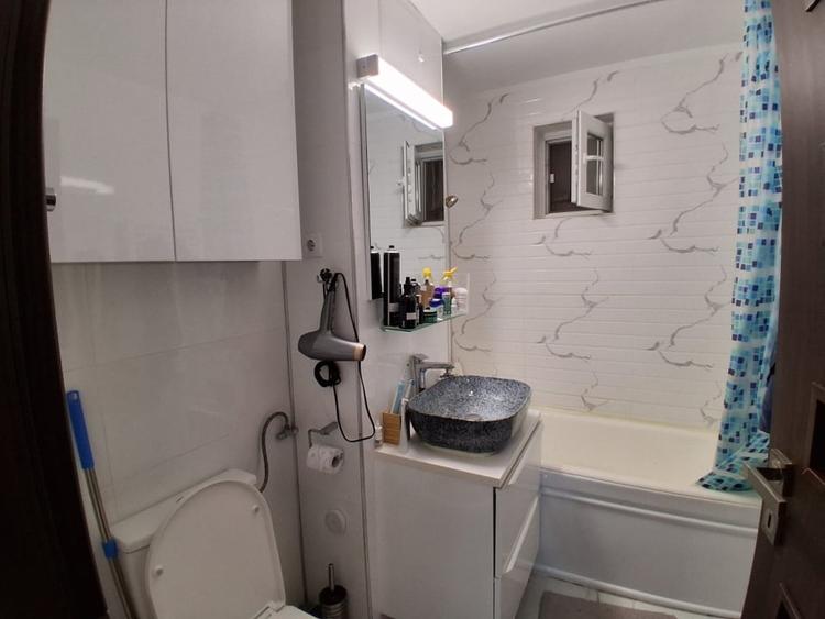 Apartament cu 2 camere decomandat în Brazda lui Novac