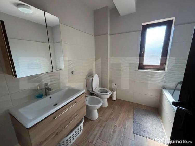 Apartament cu 3 camere decomandat în Ultracentral