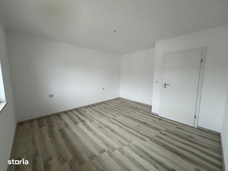 Casă cu 3 camere cu Teren 180 Mp în Micești