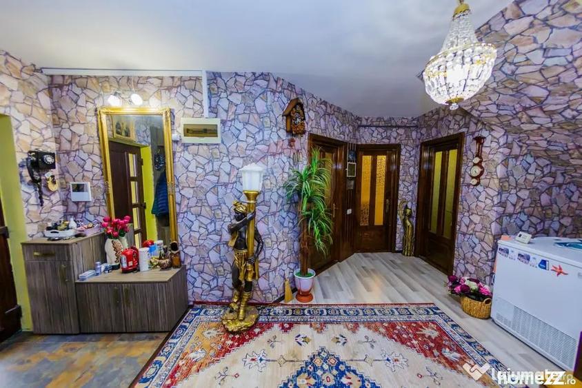 Casă cu 4 camere cu Teren 758 Mp în Cătălina