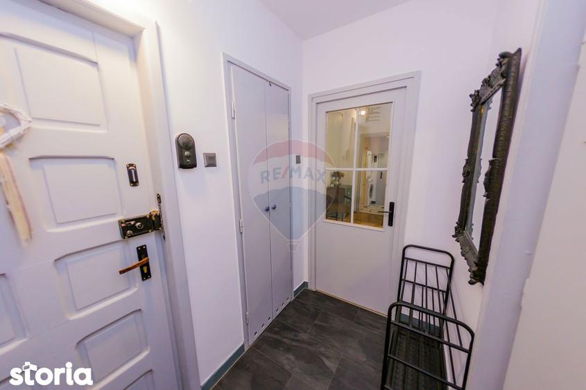 Apartament cu 3 camere, mobilat în Săsar